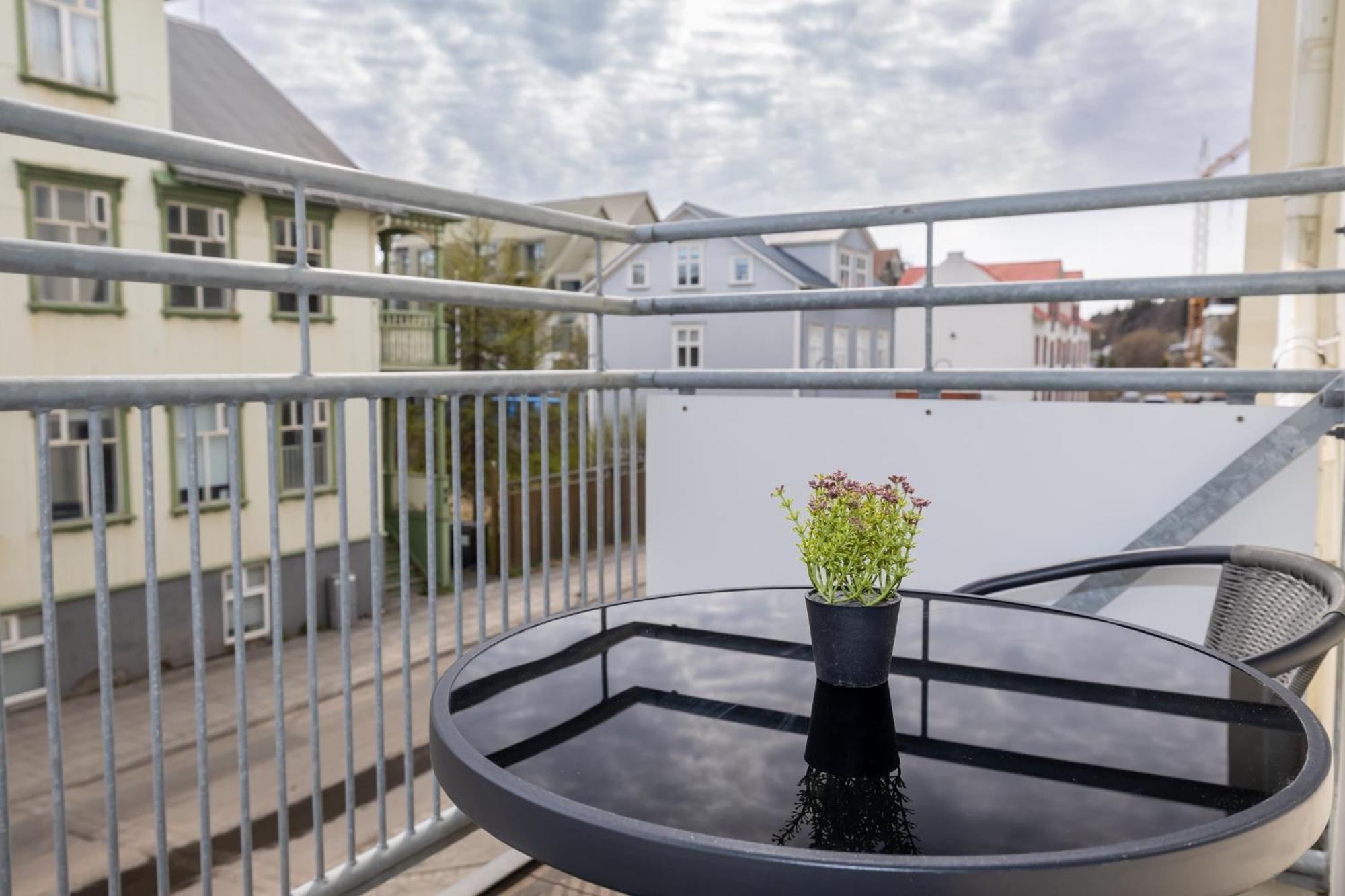 Charming Deluxe Apartment Akureyri Quarto foto